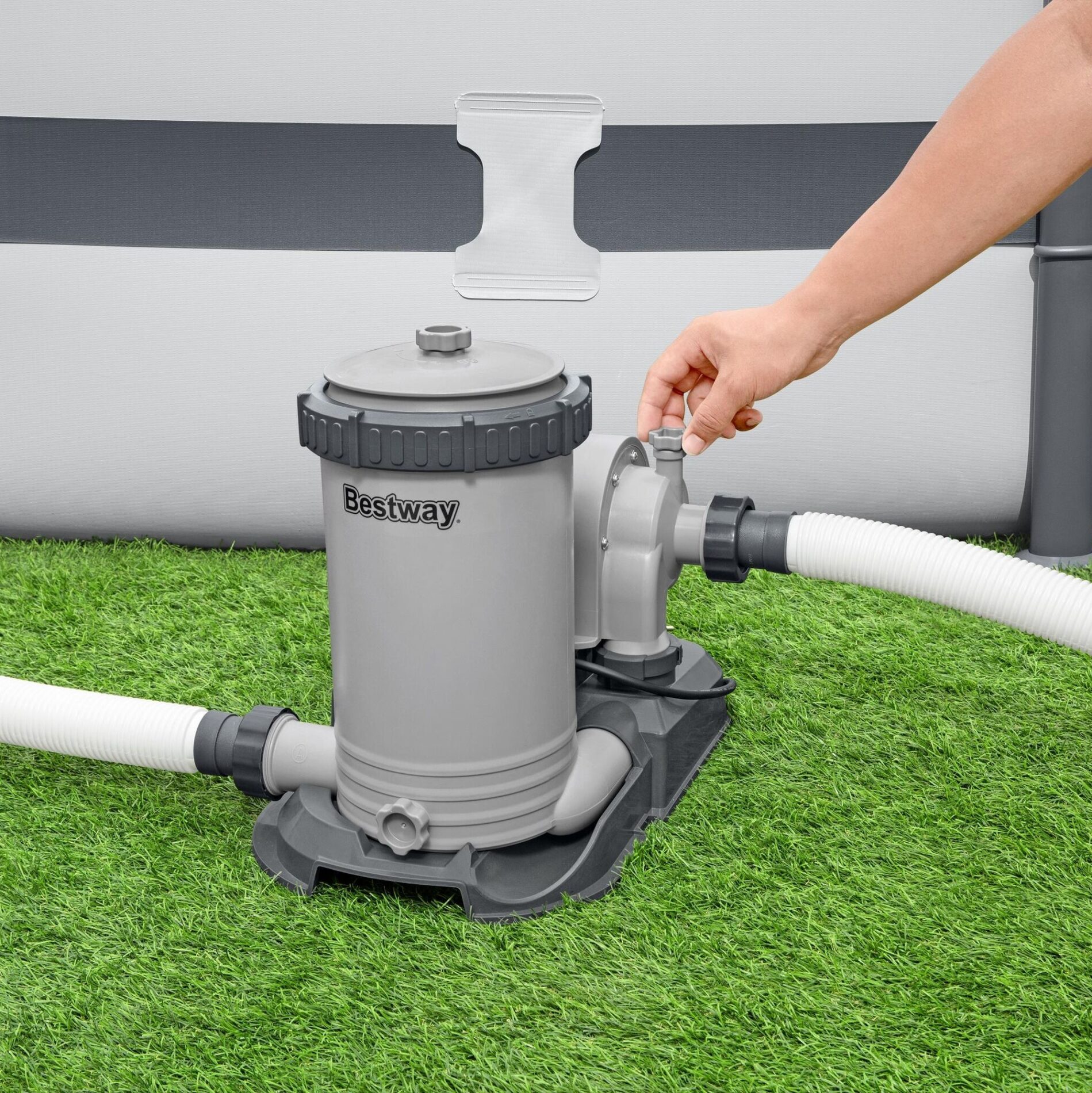 Bestway Pool Pump 2500GPH (9,463L) Flowclear Cartridge Filter Pump for Above Ground Swimming Pool - 58391 - Image 3